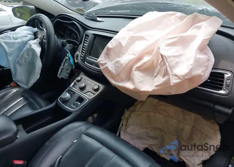 2016 Chrysler 200 Limited Platinum from USA, damaged, VIN 1C3CCCABXGN178845